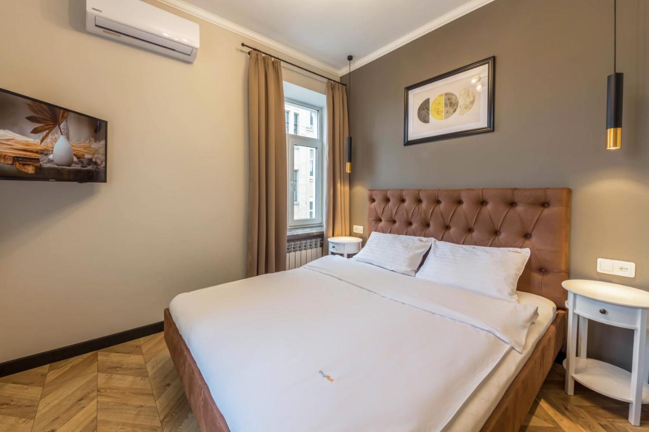 Design Apartment On Mykhailivskyi Ln. 4 Киев Экстерьер фото
